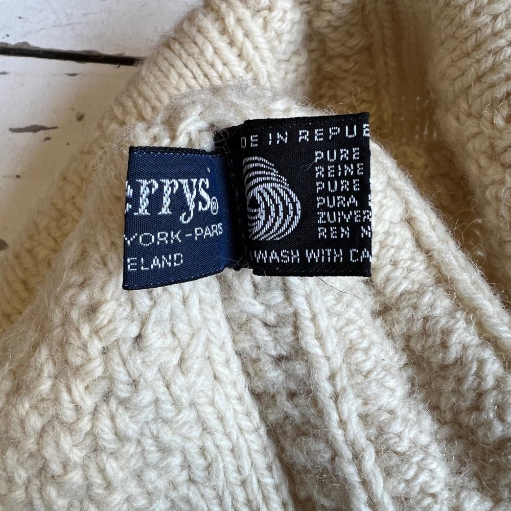 Vintage 80s Burberrys Irish Wool Diamond Cable Knit Fair Isle Beanie Hat - Picture 8 of 9